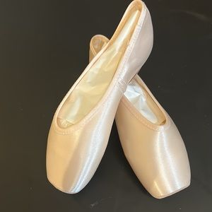 Gaynor Minden Pointe Shoes CL-9.5M4XDH